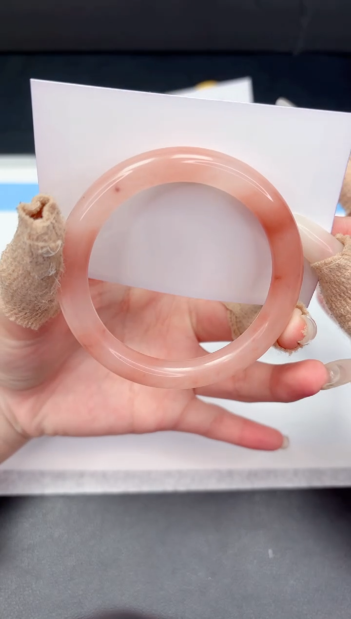 【闪购商品】石英质玉手镯未镶嵌261-55.6