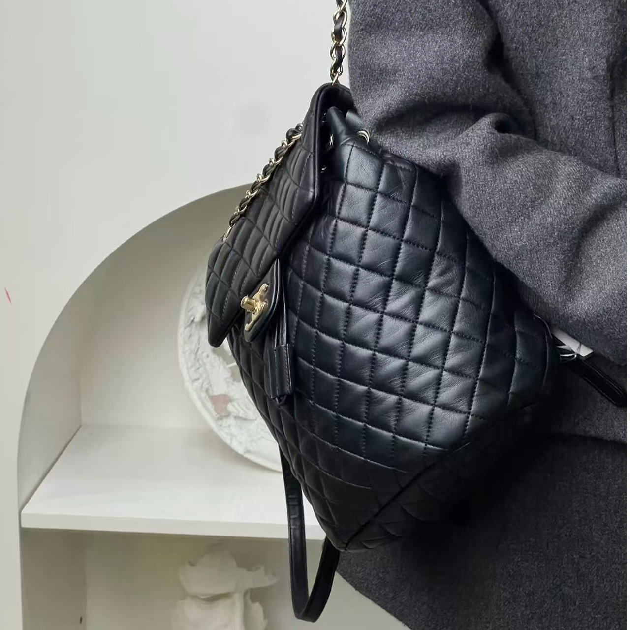 99新 Chanel/香奈儿 萨尔茨堡小号双肩包黑金羊/甄选