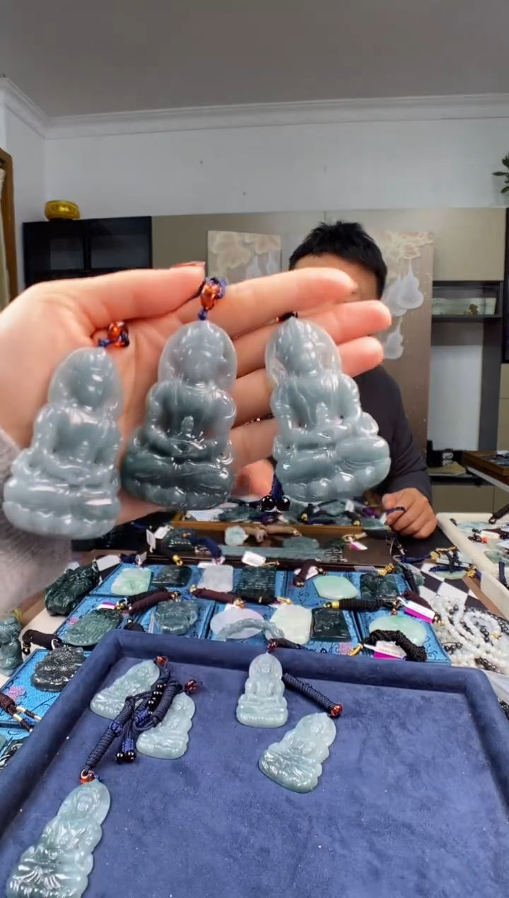 颈饰未镶嵌翡翠多样性发其一