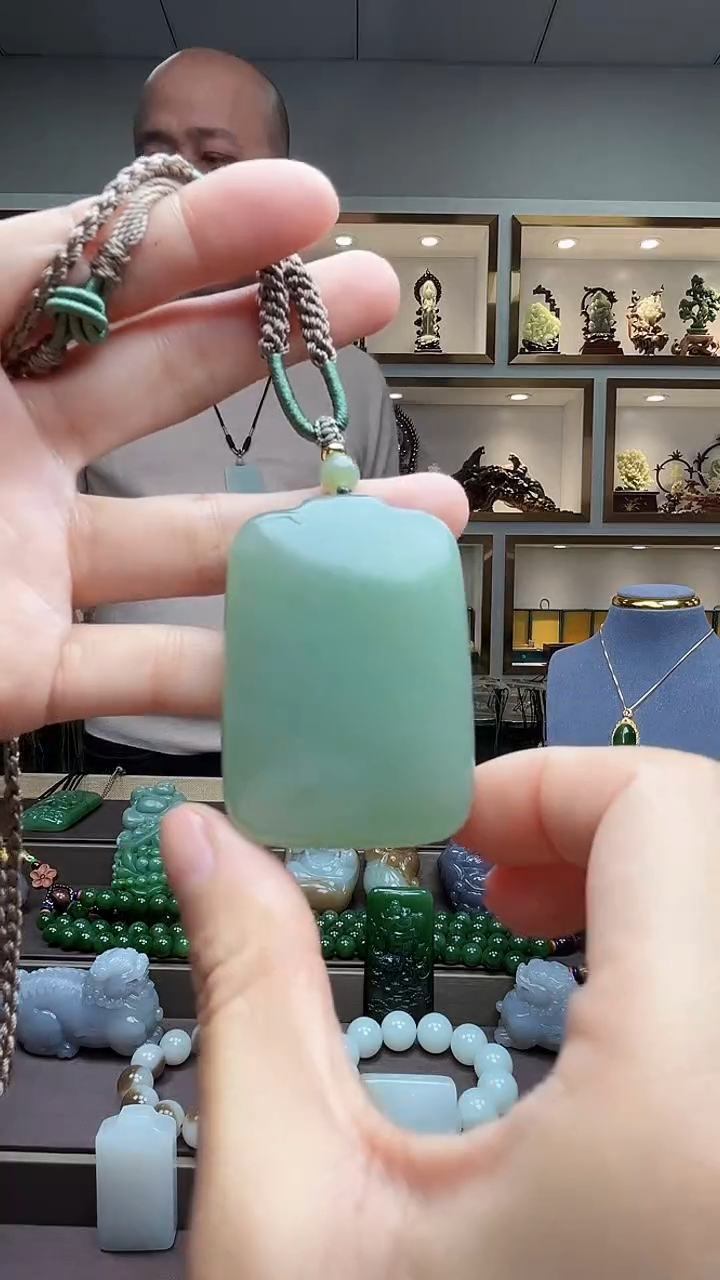 【闪购商品】和田玉颈饰未镶嵌苏