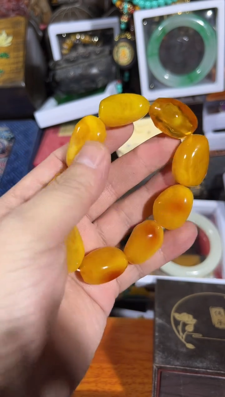 【闪购商品】蜜蜡手串未镶嵌11111111111111111111