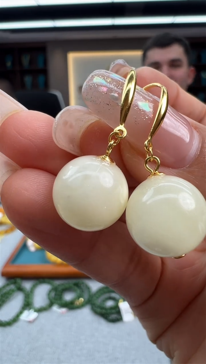 【闪购商品】琥珀耳饰银S925镶嵌36秒拍号