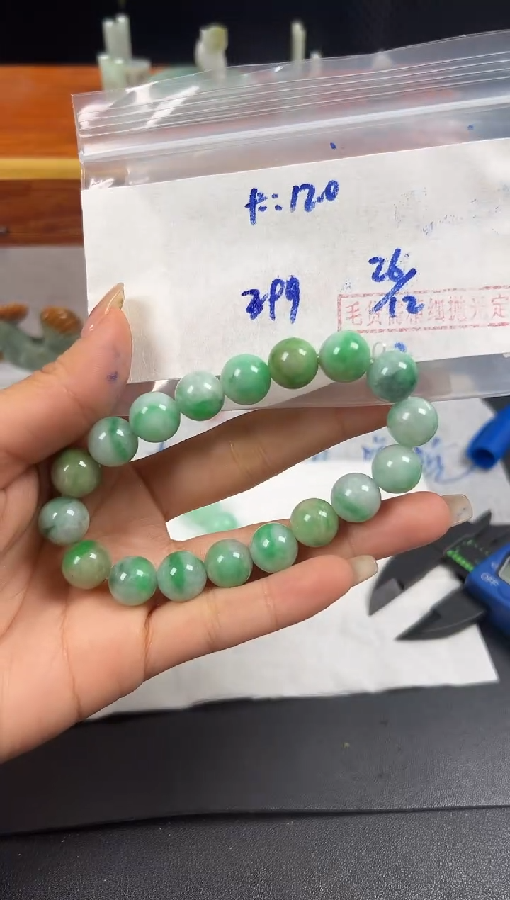 未镶嵌定制翡翠翡翠毛货抛光多样性发货拍一发一