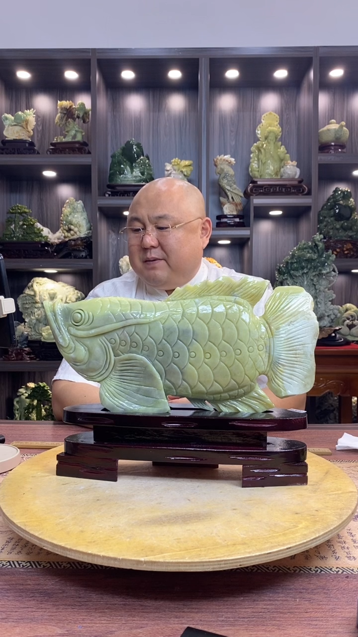 玉李****好 玉岫岩料手工雕刻摆件居家装饰送礼一物一图