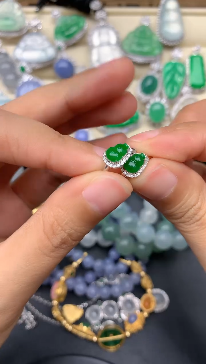 【闪购商品】翡翠耳饰18K金镶嵌327-中国好珍宝