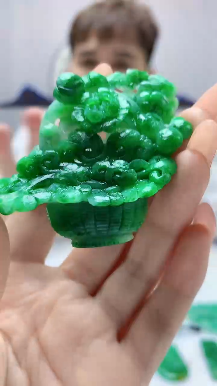 【闪购商品】定制翡翠未镶嵌4868DD-毛货挂件229