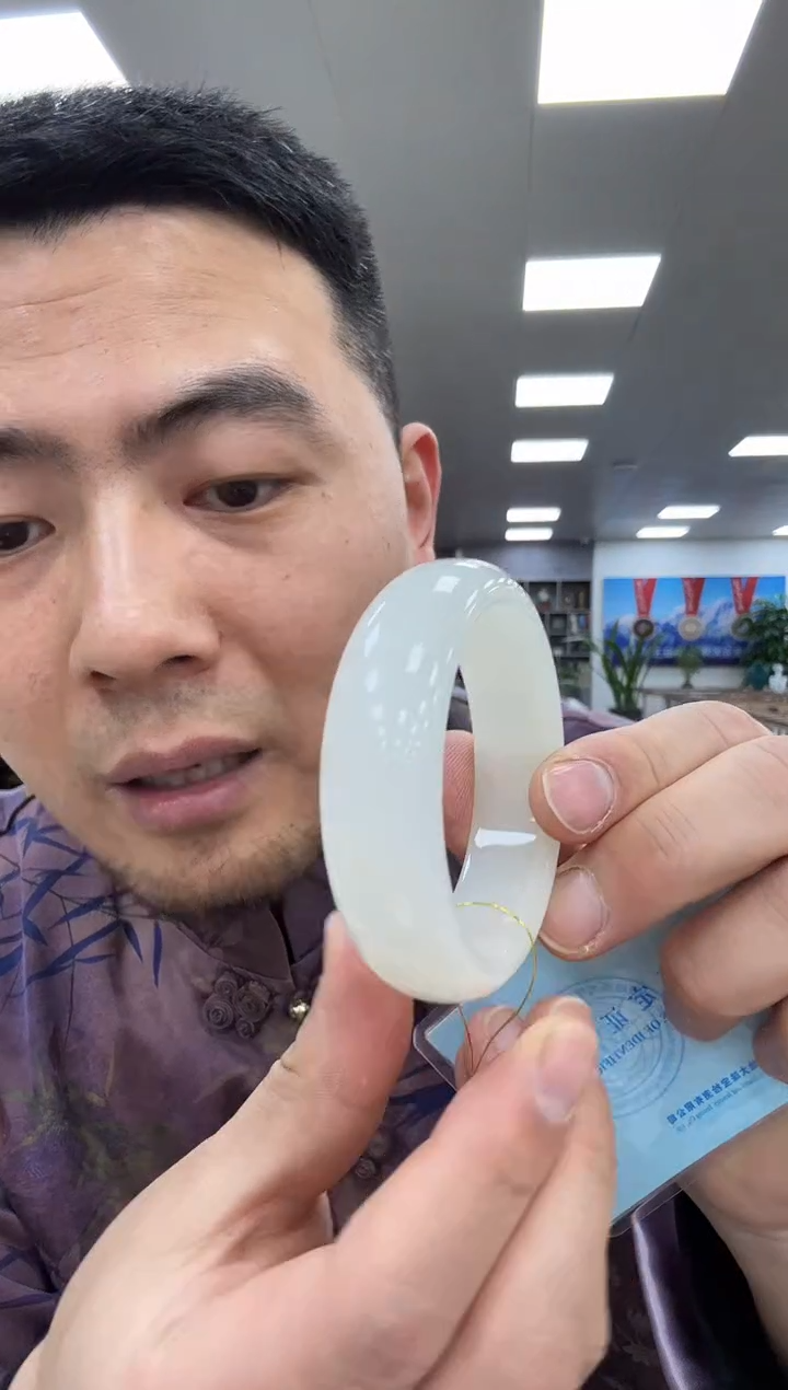 【闪购商品】和田玉手镯未镶嵌52-53野牛沟981