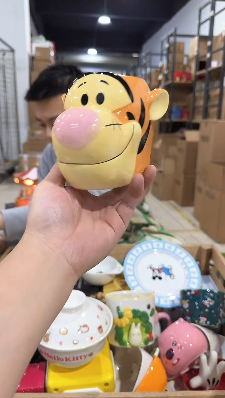 瓷片跳跳虎头杯 