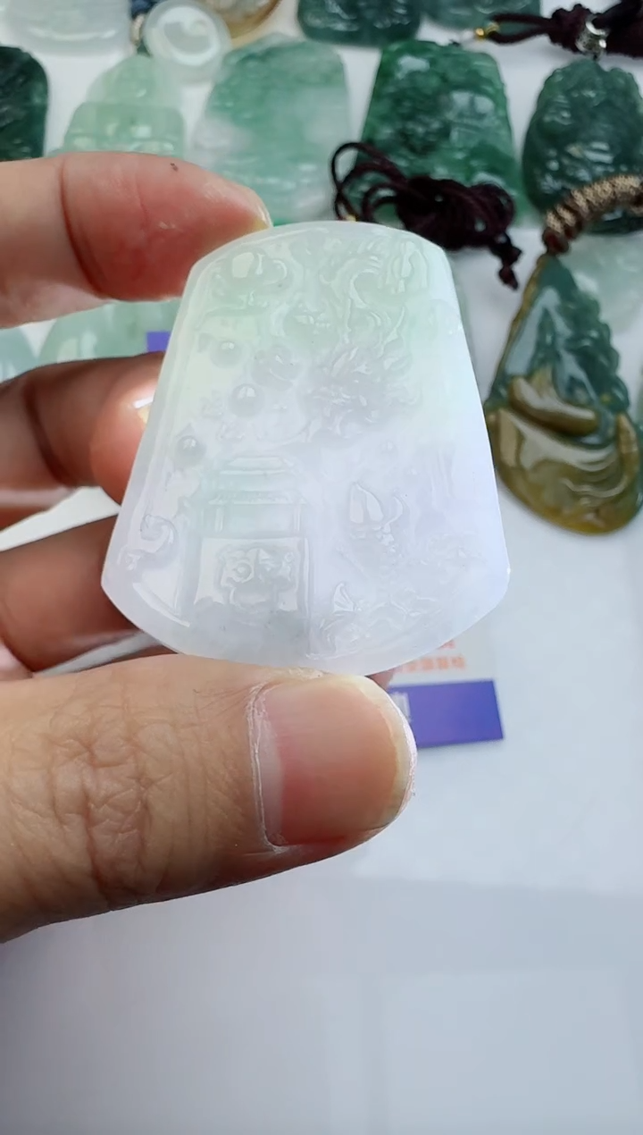 【闪购商品】翡翠颈饰未镶嵌1111111111