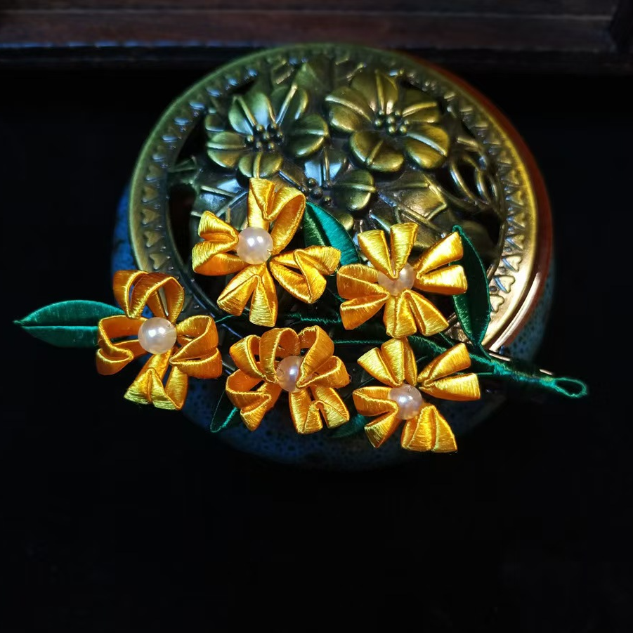 64 金色桂花边夹+75 粉色丁香花 发梳非遗掐丝绒花蚕丝