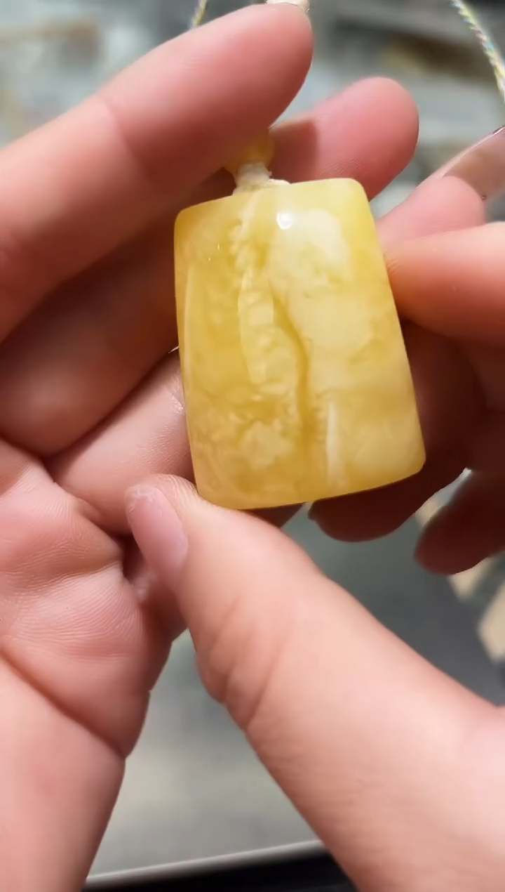 未镶嵌琥珀裸石蜜蜡吊坠