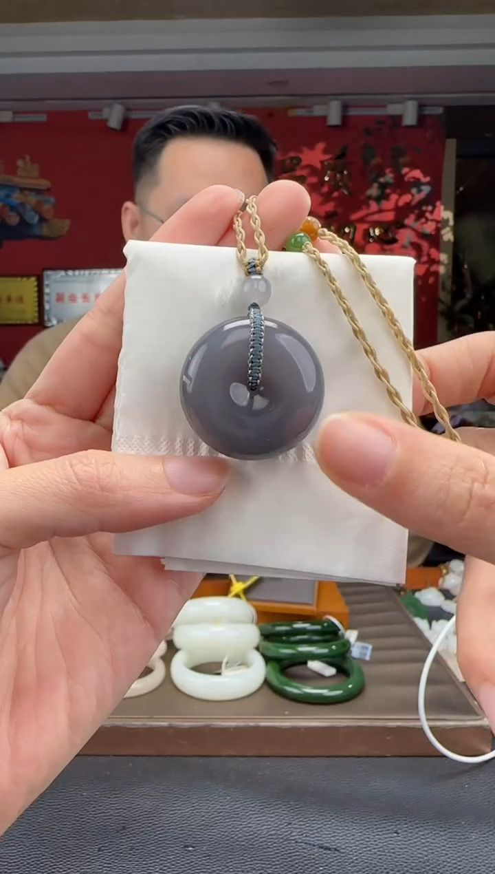 颈饰未镶嵌和田玉烟紫平安扣吊坠