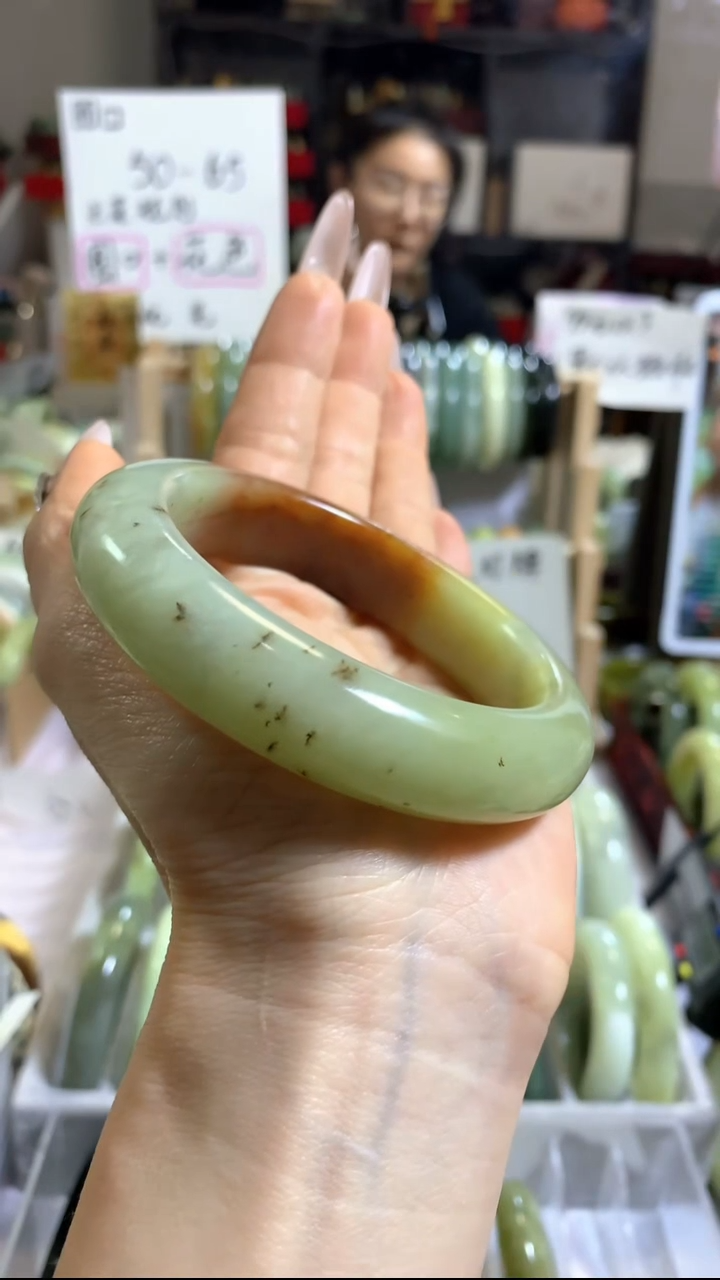 未镶嵌岫玉手镯14 60+ 包容 