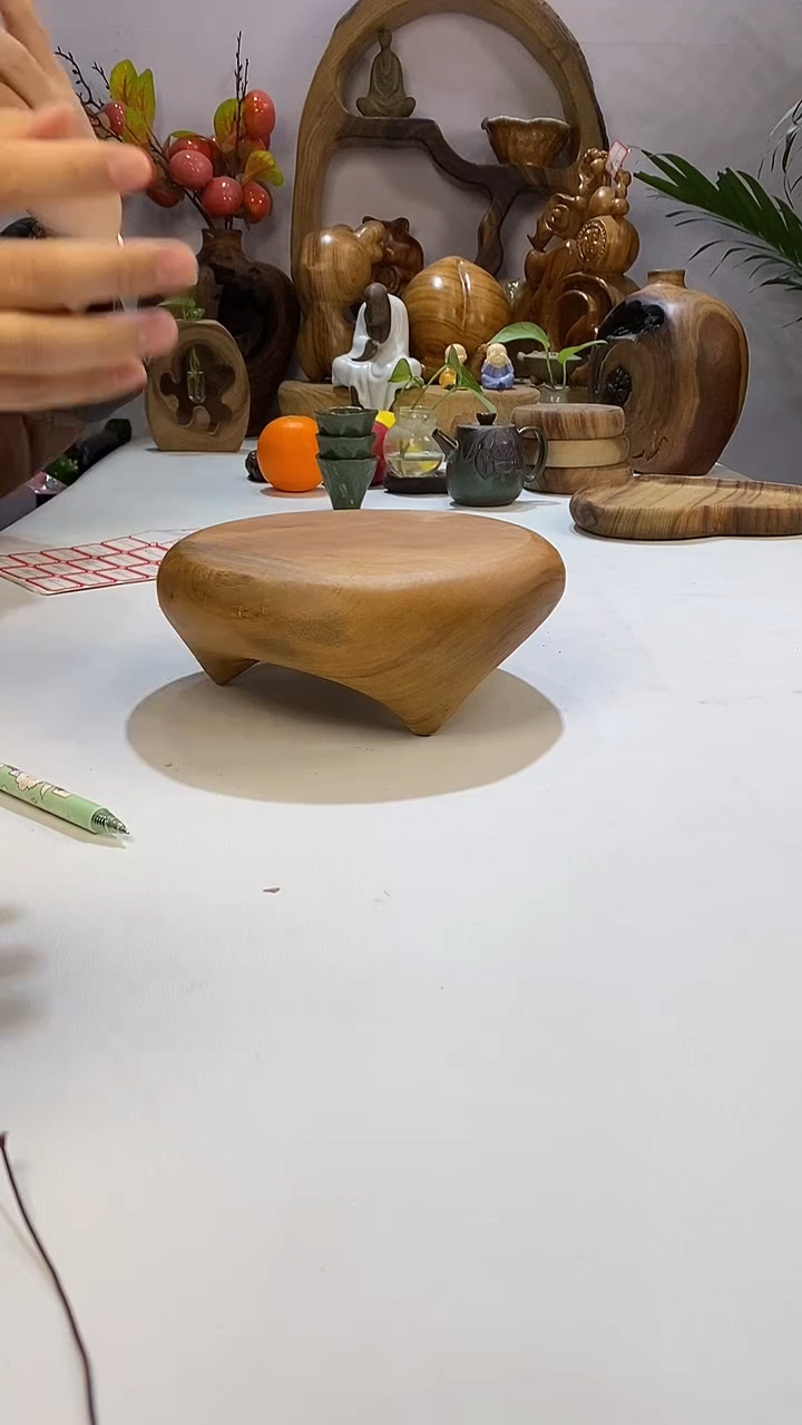 【闪购商品】香樟木A19三足墩墩/20*8