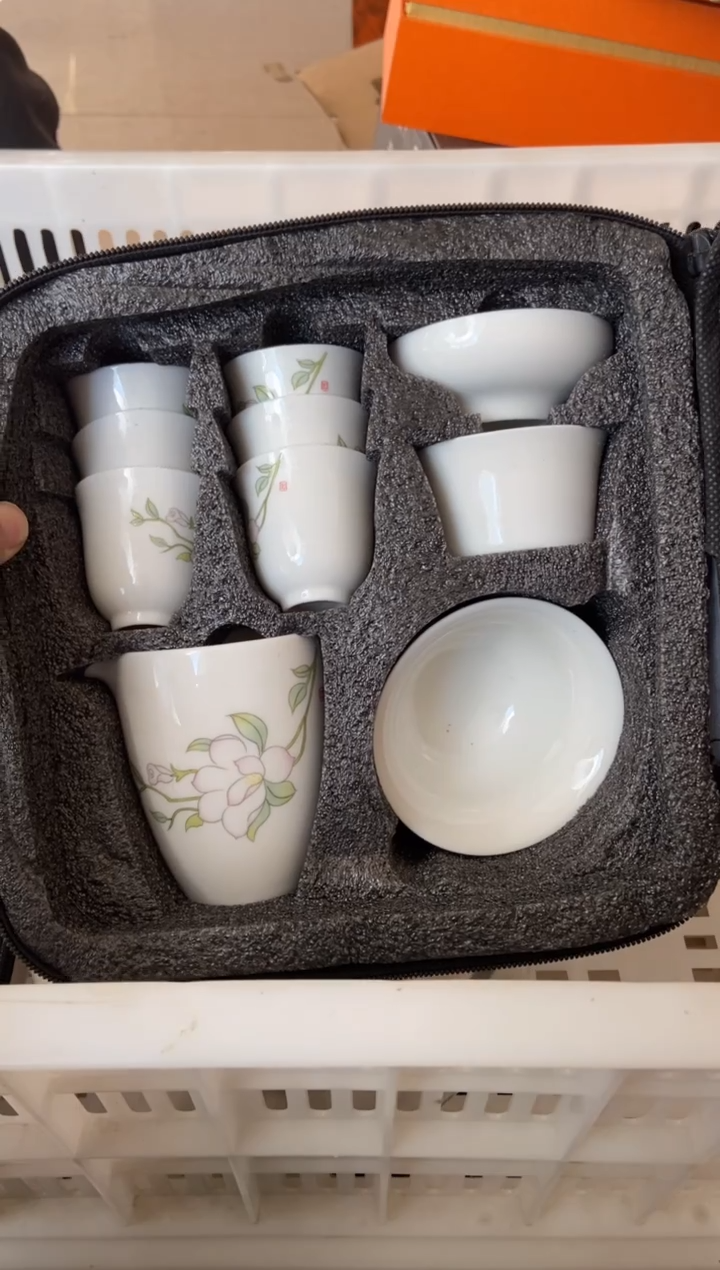 杯无运费险有瑕疵的摄影的产品有使用过的痕迹有点脏介意勿拍