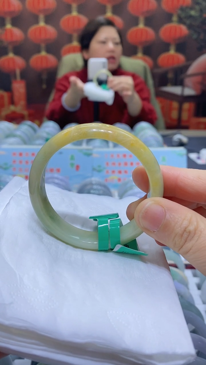 【闪购商品】翡翠手镯未镶嵌00009334