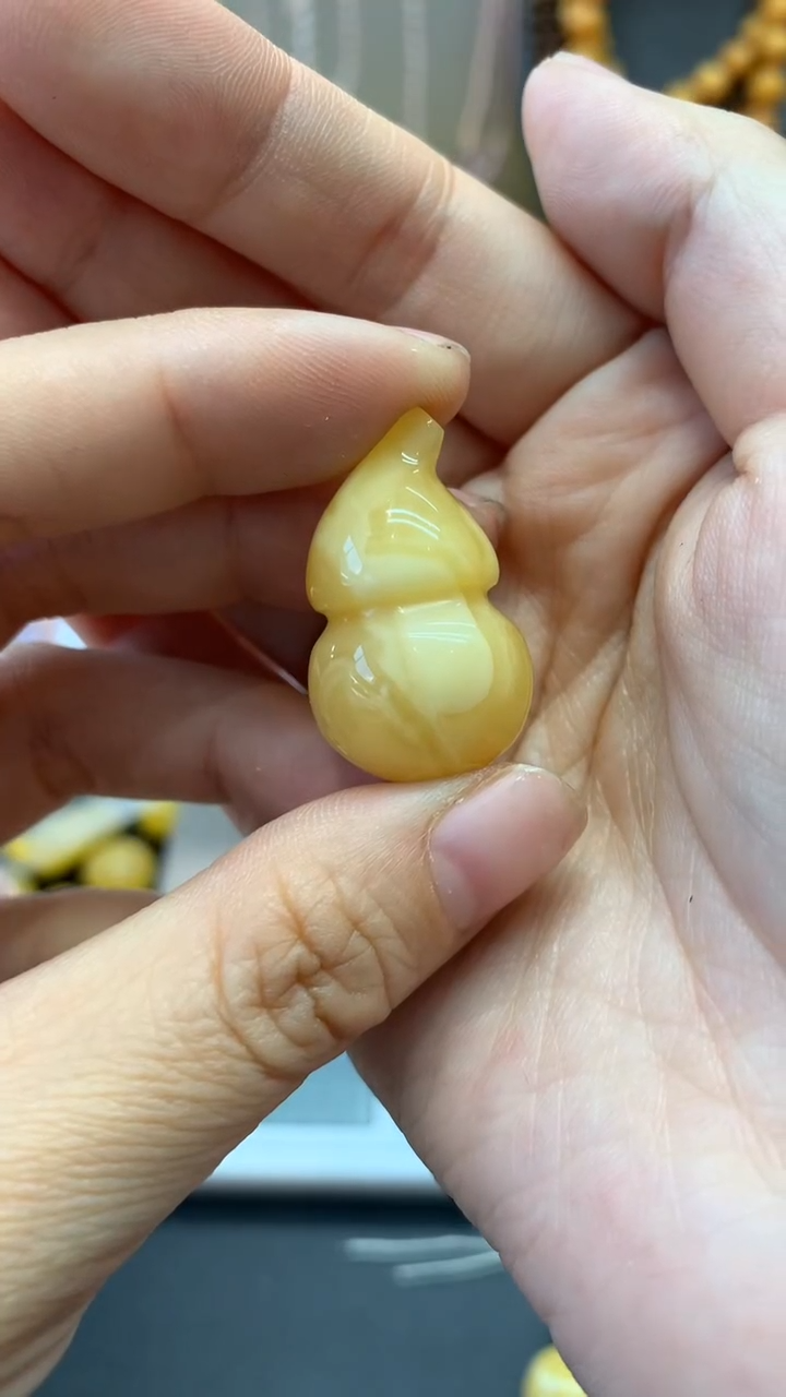 【闪购商品】未镶嵌琥珀珠宝奇石822