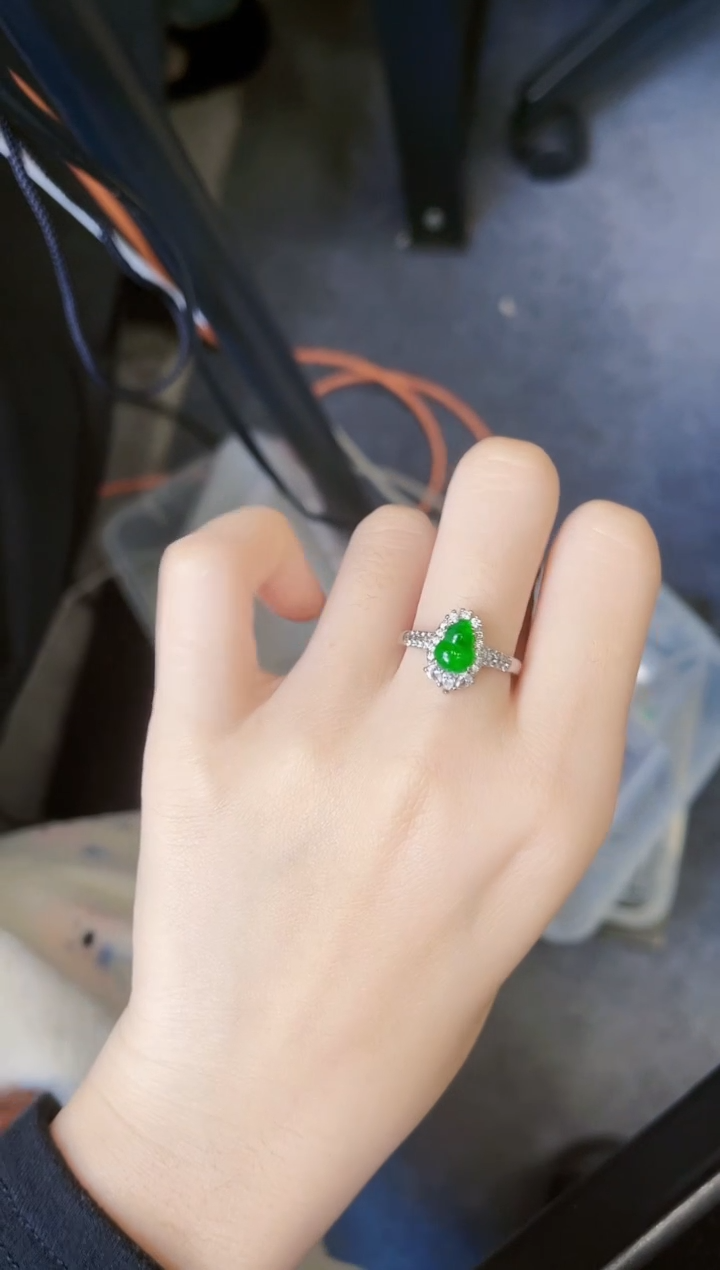 【闪购商品】翡翠戒指银S925镶嵌葫芦戒指