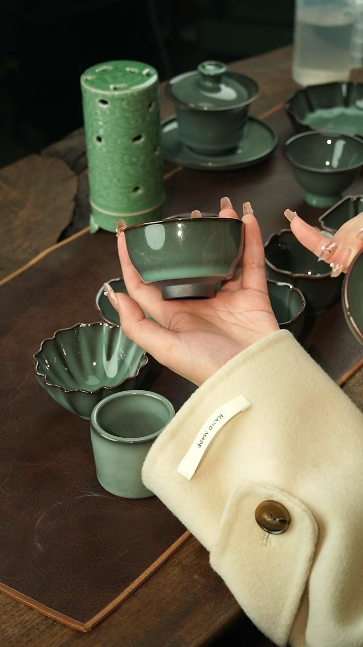 【闪购商品】瓷片郑原斌 黑美人 露足盏