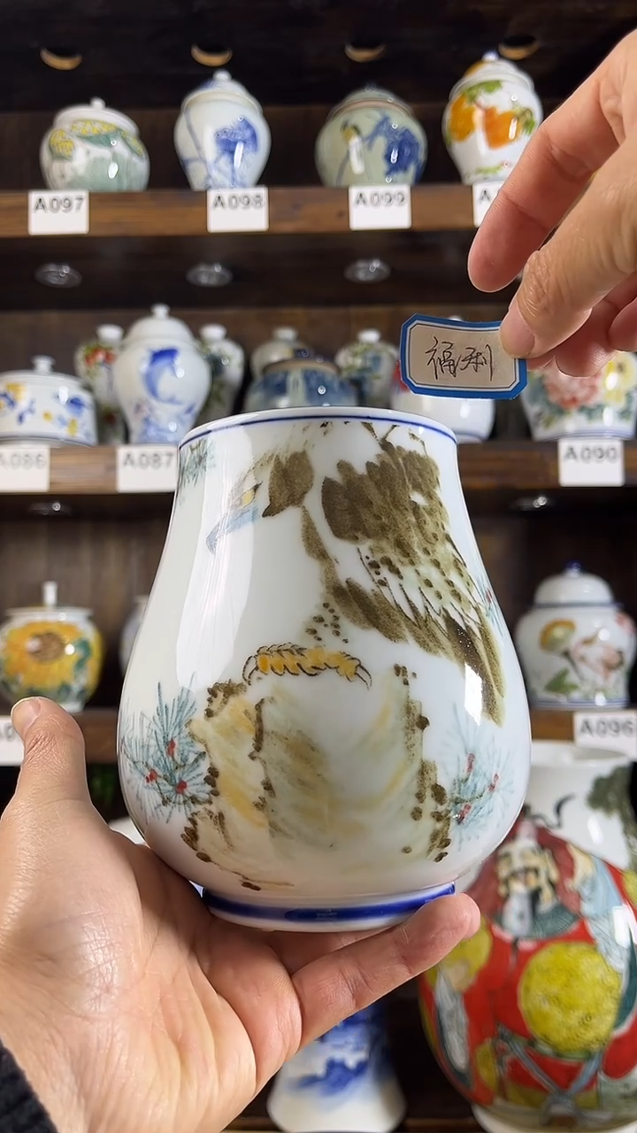 【闪购商品】纯手工手绘高瞻远瞩笔筒