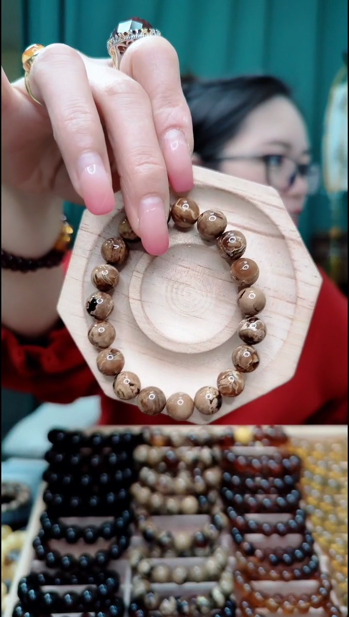 【闪购商品】琥珀（根珀）珠宝奇石未镶嵌10+0000000