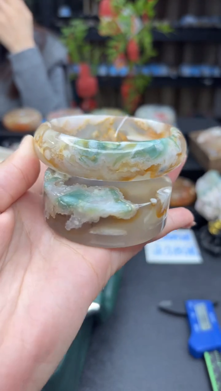 【闪购商品】石英质玉手镯未镶嵌269（62圈赠送镯心）