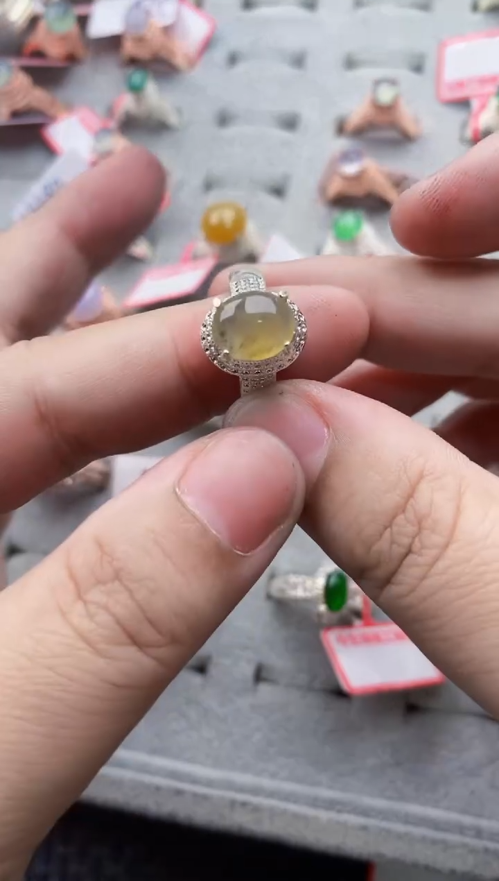 翡翠未镶嵌戒指1515---58