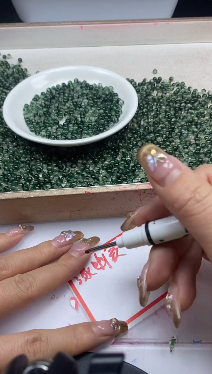 【闪购商品】水晶颈饰未镶嵌w140绿幽灵烤色4mm*30颗