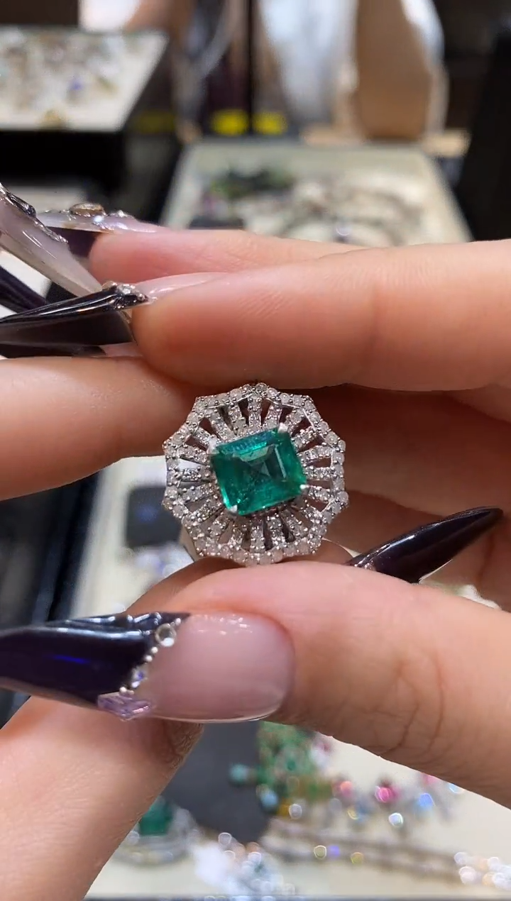 银S925镶嵌戒指定制祖母绿楚楚珠宝中古甄选不退换