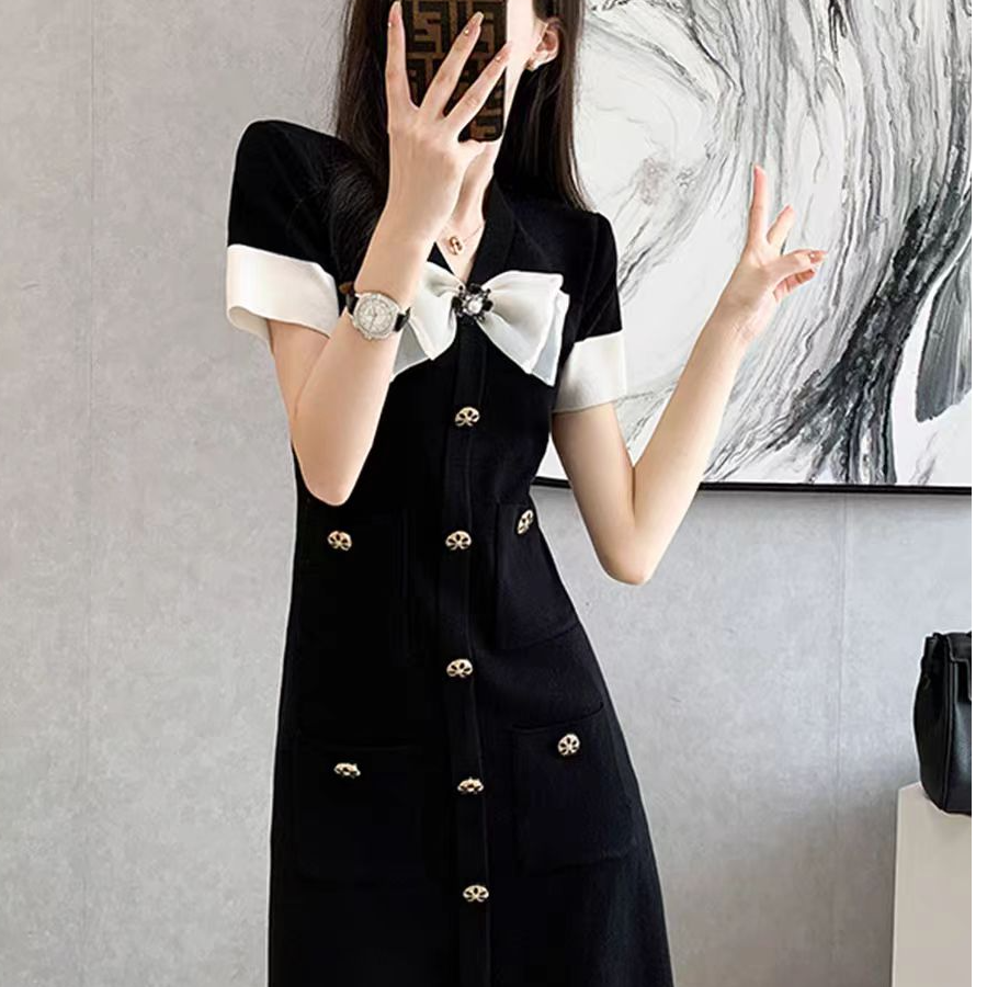 2025夏季新款法式复古赫本温柔风收腰显瘦气质女神范黑色连衣裙子