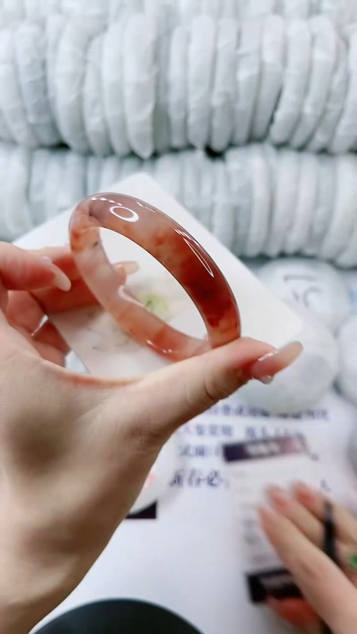 【闪购商品】石英质玉手镯未镶嵌0414273334-多样性发货