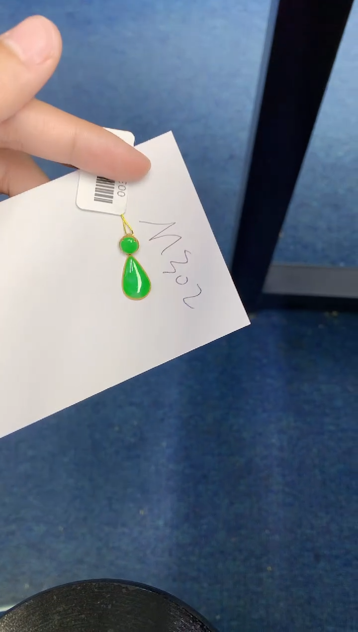 【闪购商品】翡翠颈饰18K金镶嵌000000000