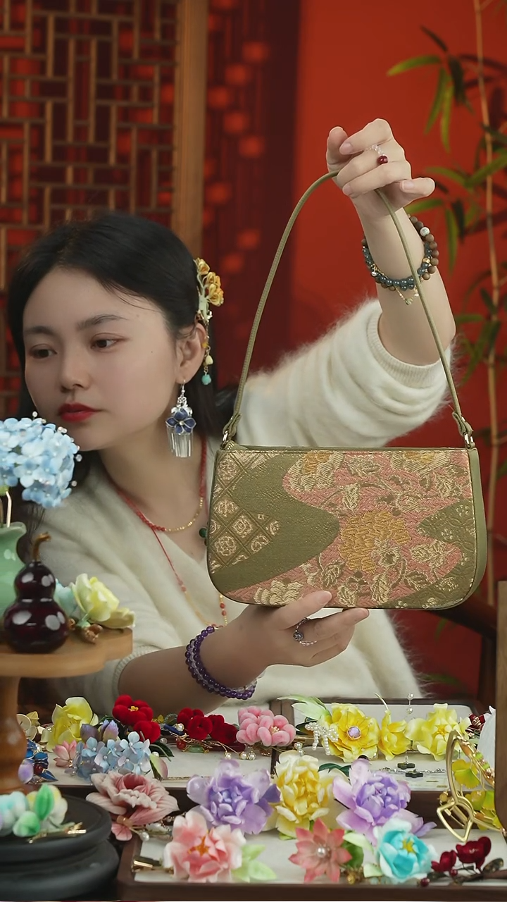 刺绣闪购纯手工非遗国风饰品