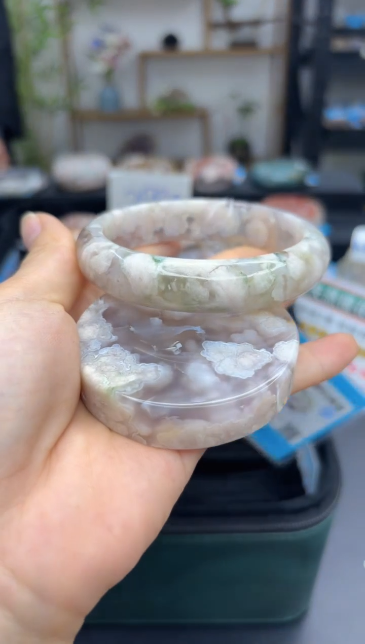 【闪购商品】石英质玉手镯未镶嵌A160(64圈赠送镯心)