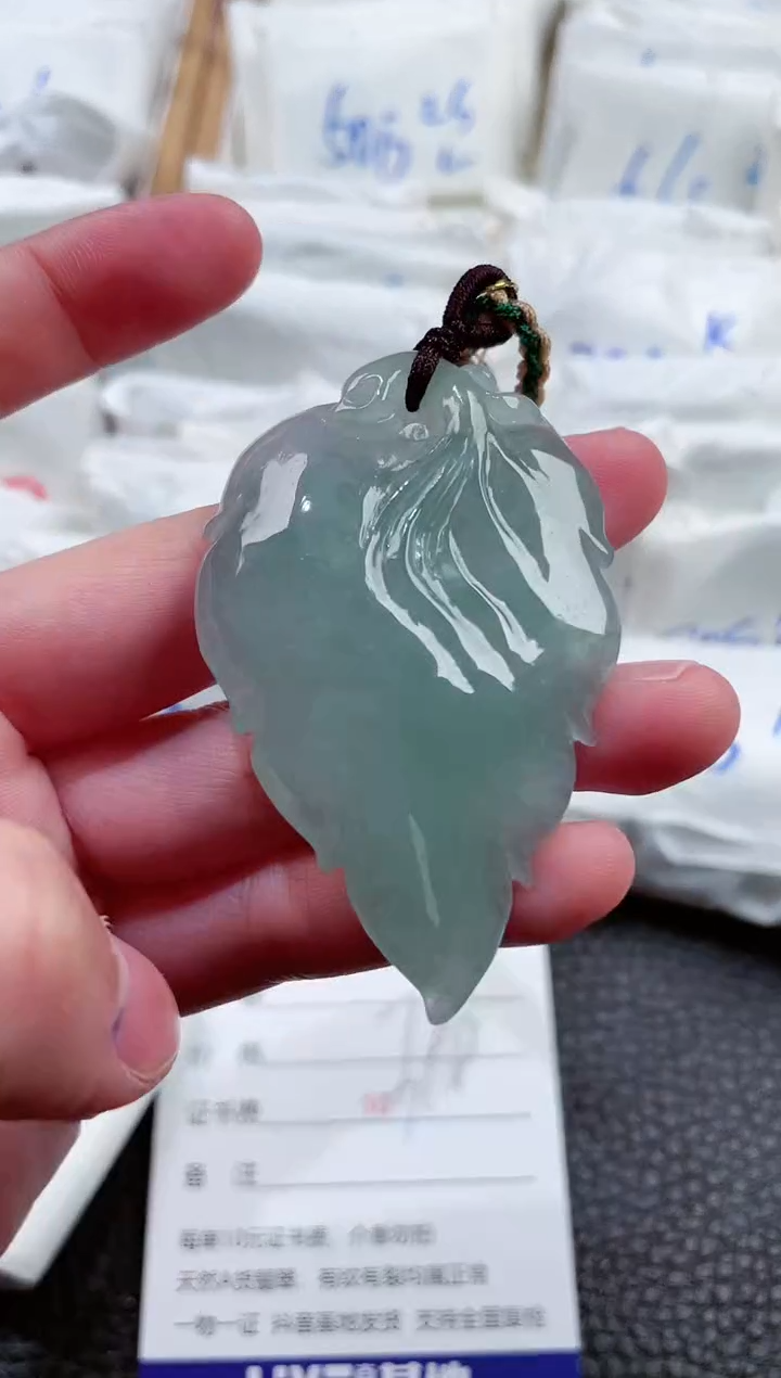 【闪购商品】翡翠颈饰未镶嵌00011857