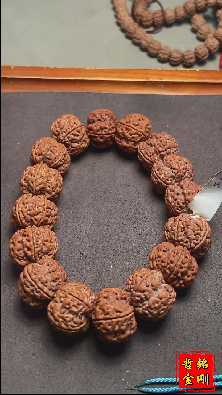 【闪购商品】金刚菩提手串234号凹底梅花