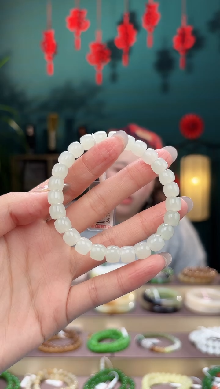 【闪购商品】和田玉手串未镶嵌卡8直切手串