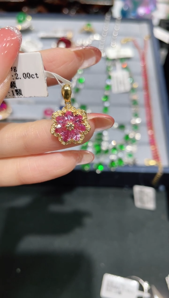 吊坠彩色蓝宝石18K金镶嵌吊坠