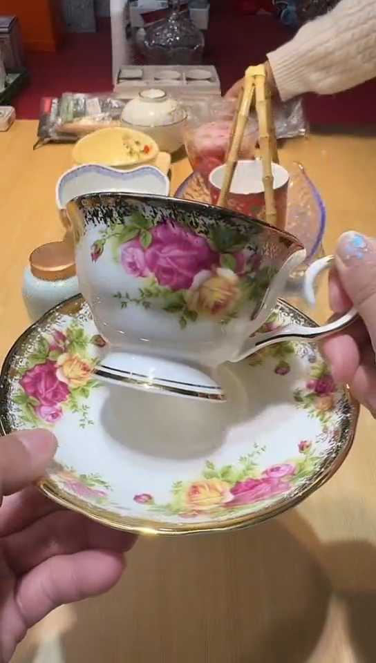 瓷片生活的本意是开心啊@@1