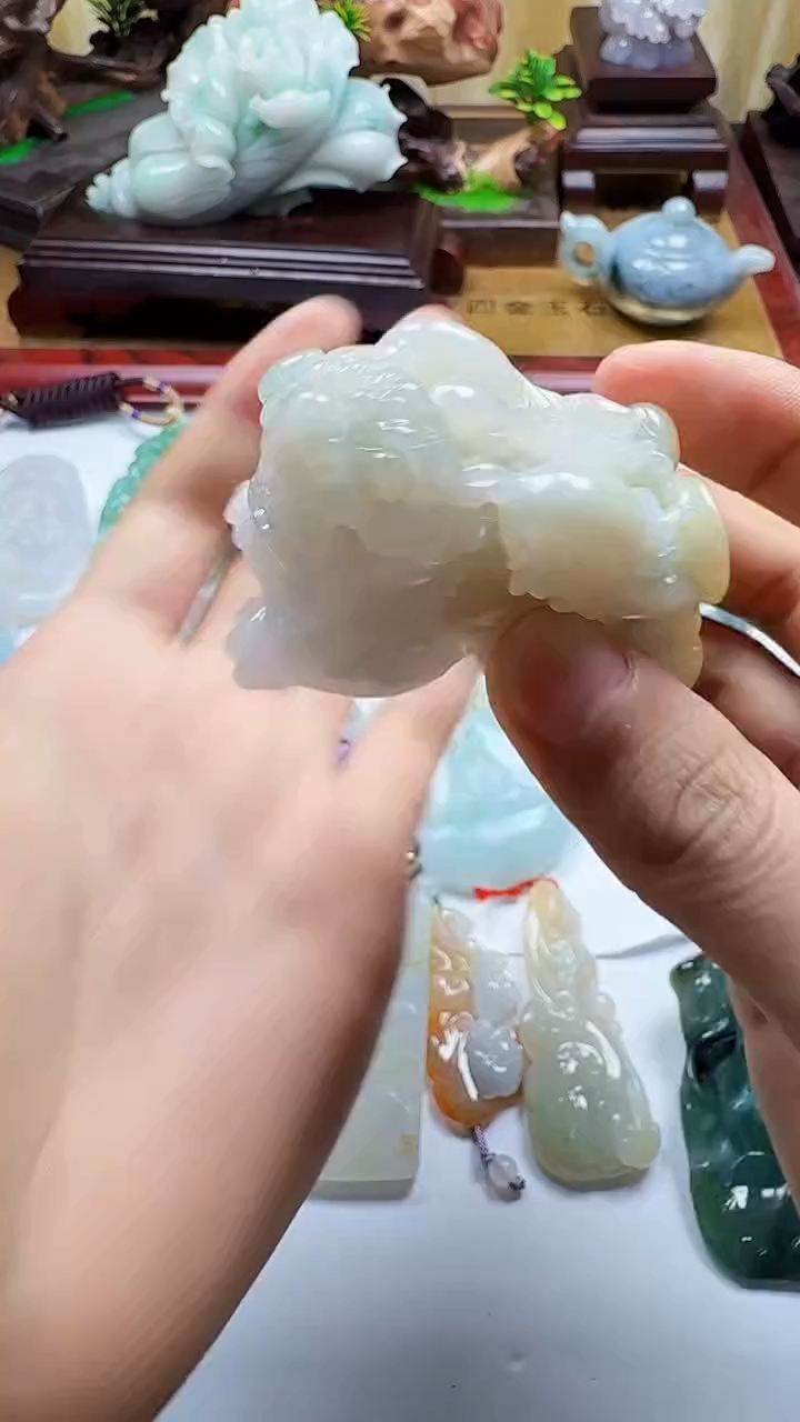 吊坠(不含链)未镶嵌翡翠1