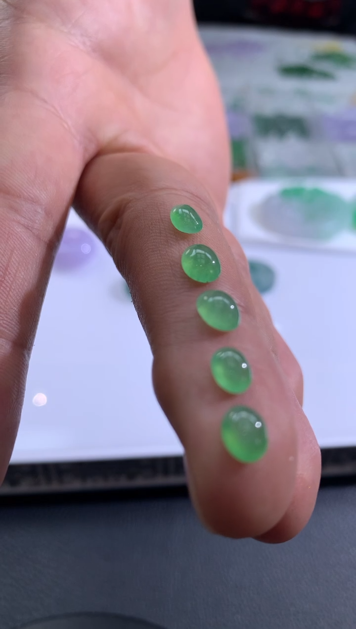 【闪购商品】定制翡翠未镶嵌翡翠