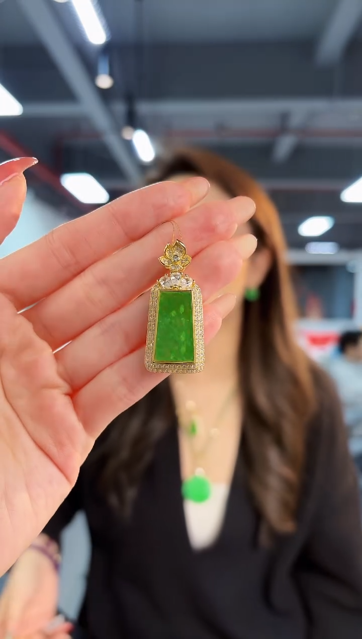 【闪购商品】翡翠颈饰银S925镶嵌缅料A货/支持复检/一件