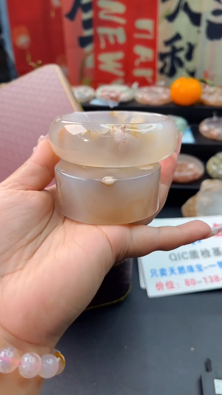 【闪购商品】石英质玉手镯未镶嵌赠送镯心（62圈口）