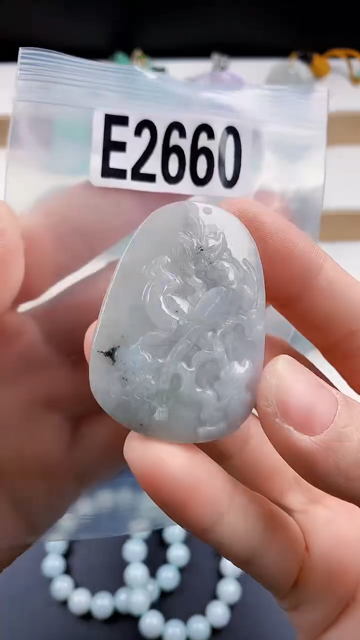 颈饰未镶嵌翡翠天然翡翠吊坠挂件