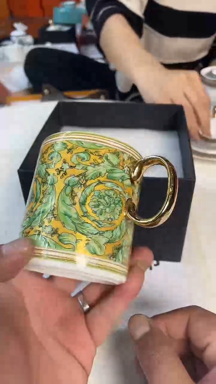 杯鸿辉家品牌瓷器，京东包邮！