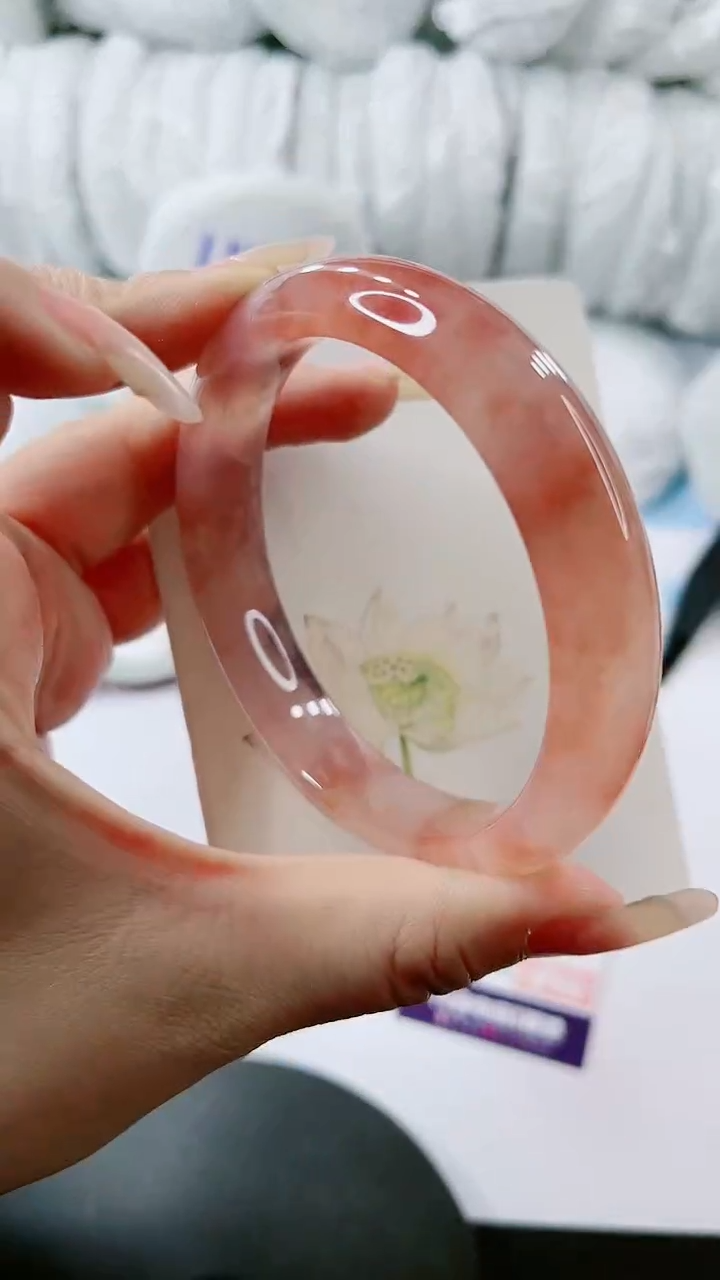 【闪购商品】石英质玉手镯未镶嵌多样性发货V758-62