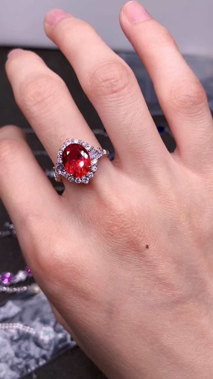 【闪购商品】红宝石戒指银S925镶嵌......