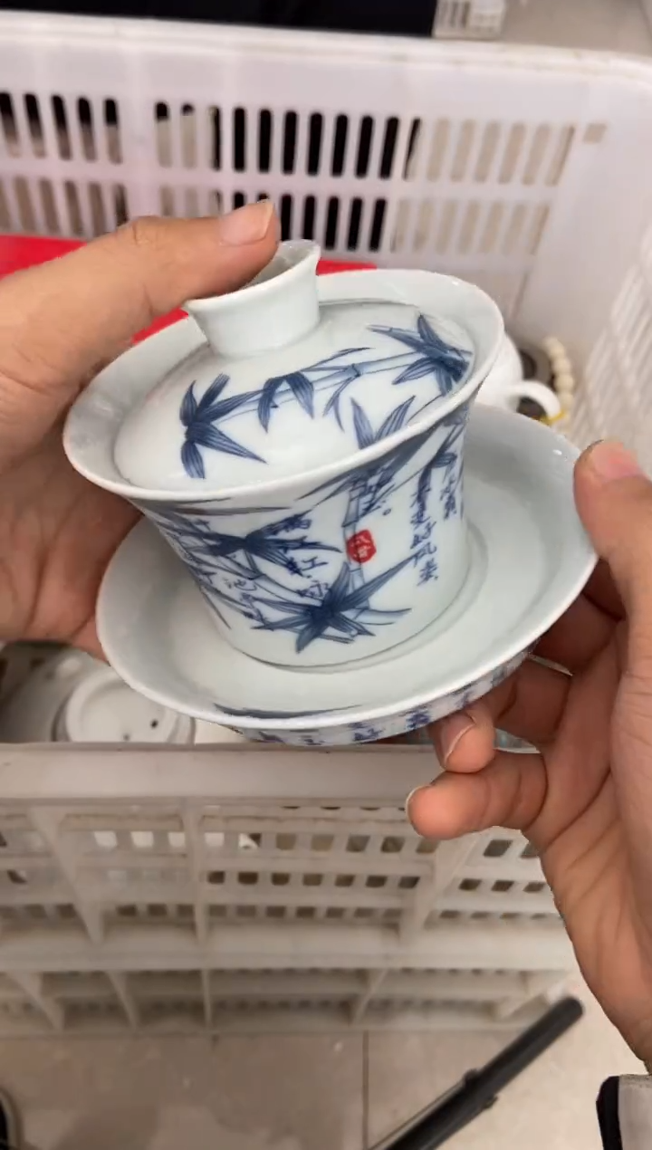 杯无运费险有瑕疵的摄影的产品有使用过的痕迹有点脏介意勿拍
