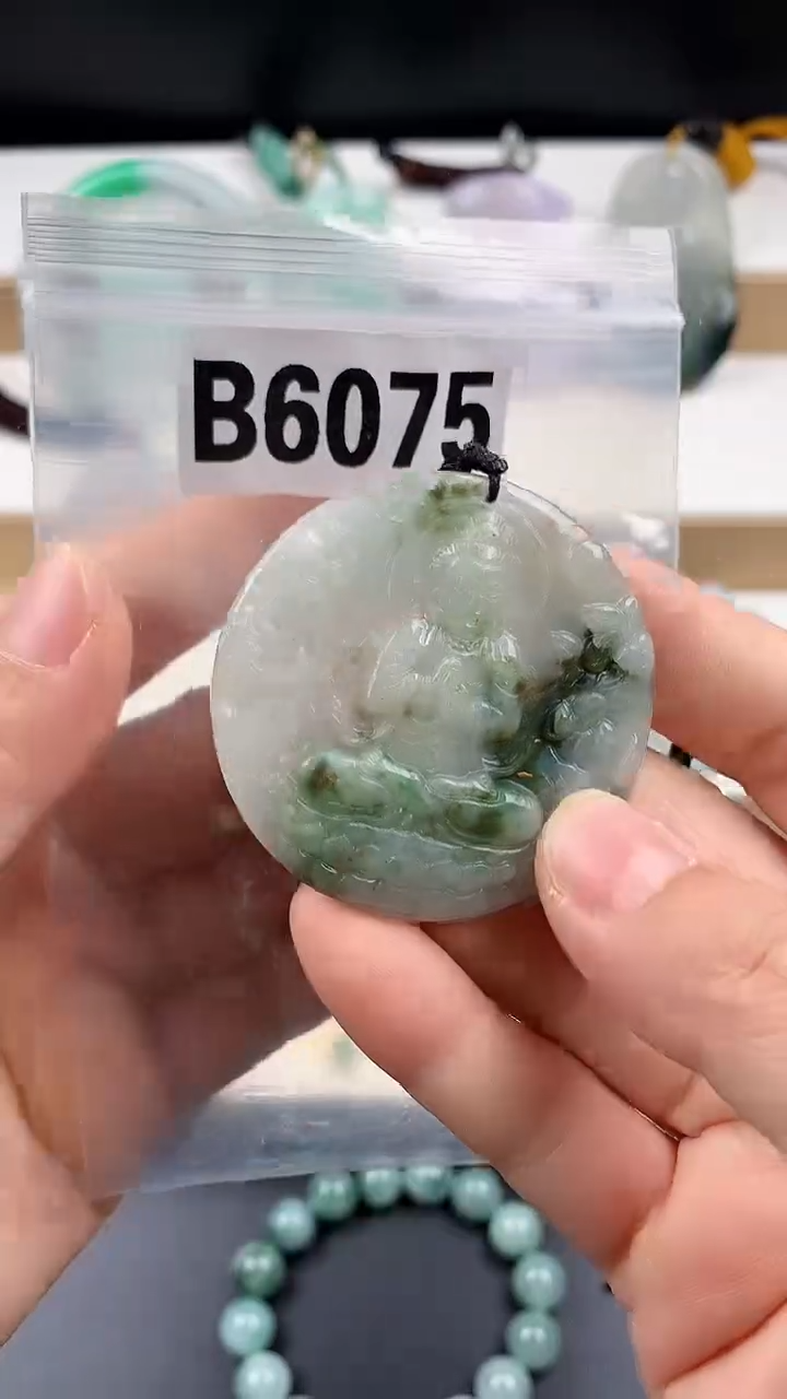颈饰未镶嵌翡翠天然翡翠吊坠挂件