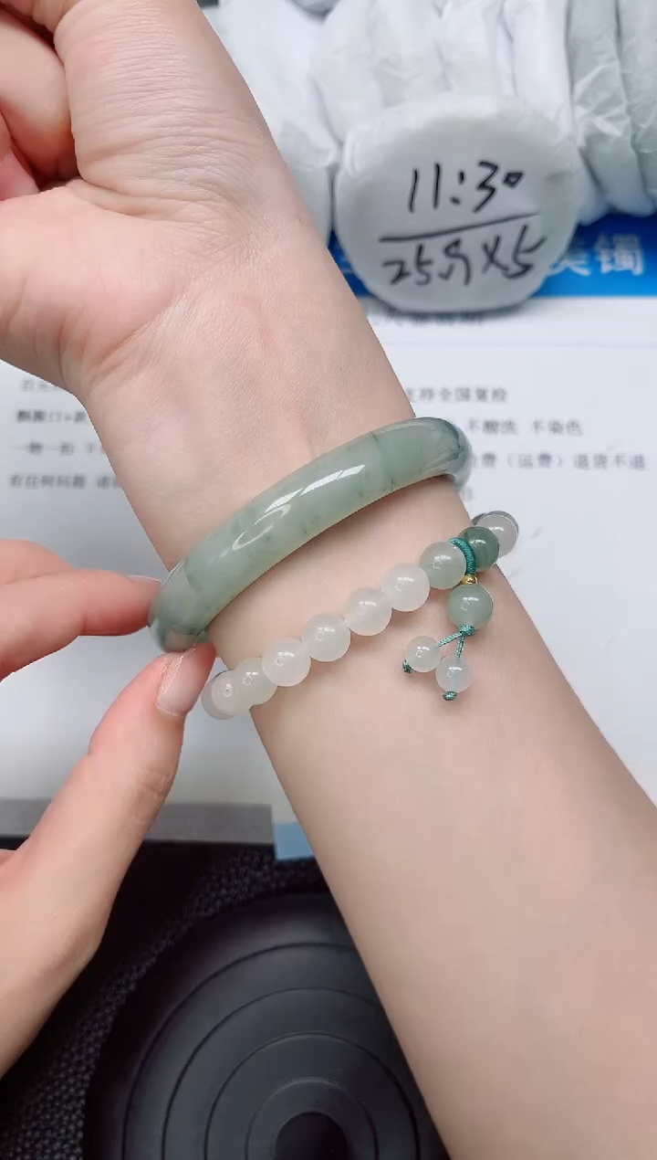 石英质玉手镯未镶嵌394-62.9